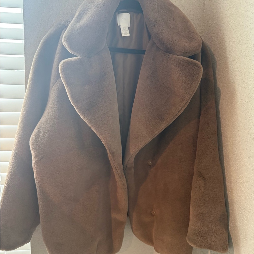H&M Women's Brown Faux Fur Coat (Only worn once)